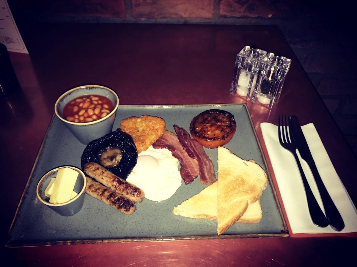 فندق Lil'S Bar And Bistro يورك المظهر الخارجي الصورة